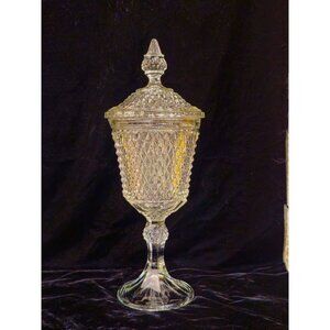 Vintage Diamond-Cut Clear Glass Pedestal Candy Dish With Lid - Elegant Decorativ